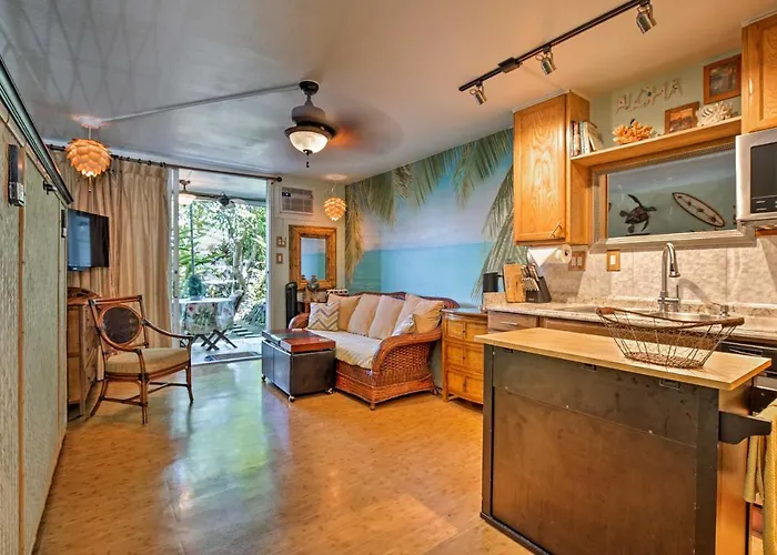 Great Location Downtown Kailua Kona, Beach And Pool