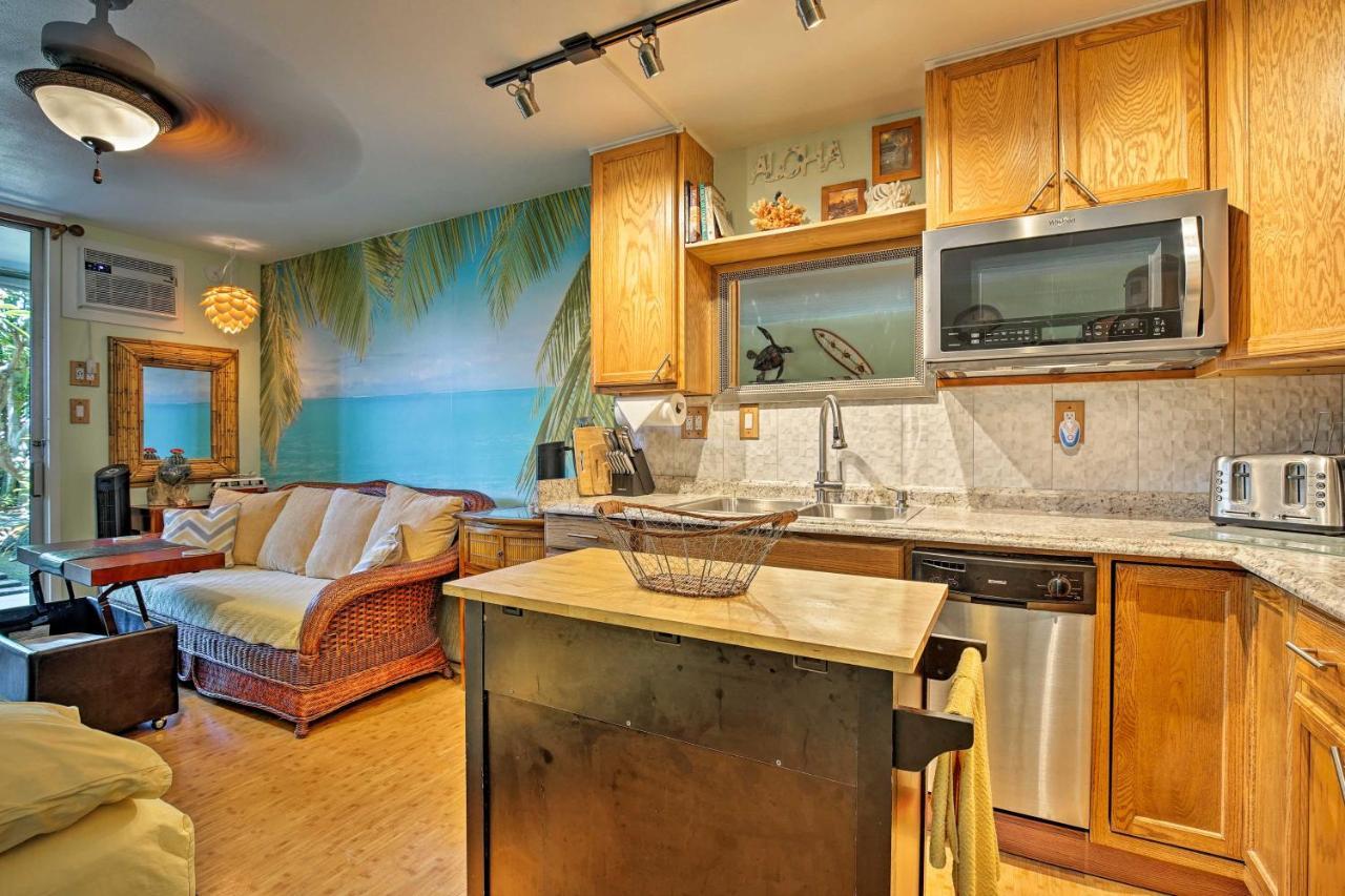 Great Location Downtown Kona, And Pool Appartement Kailua-Kona